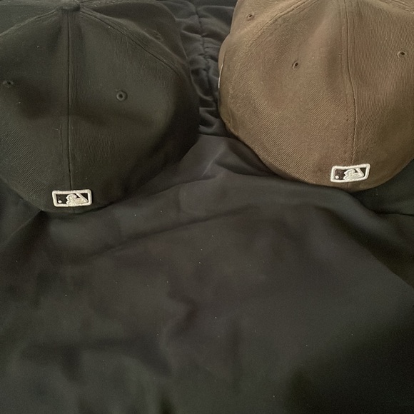 Lids fitted hats - Picture 2 of 3